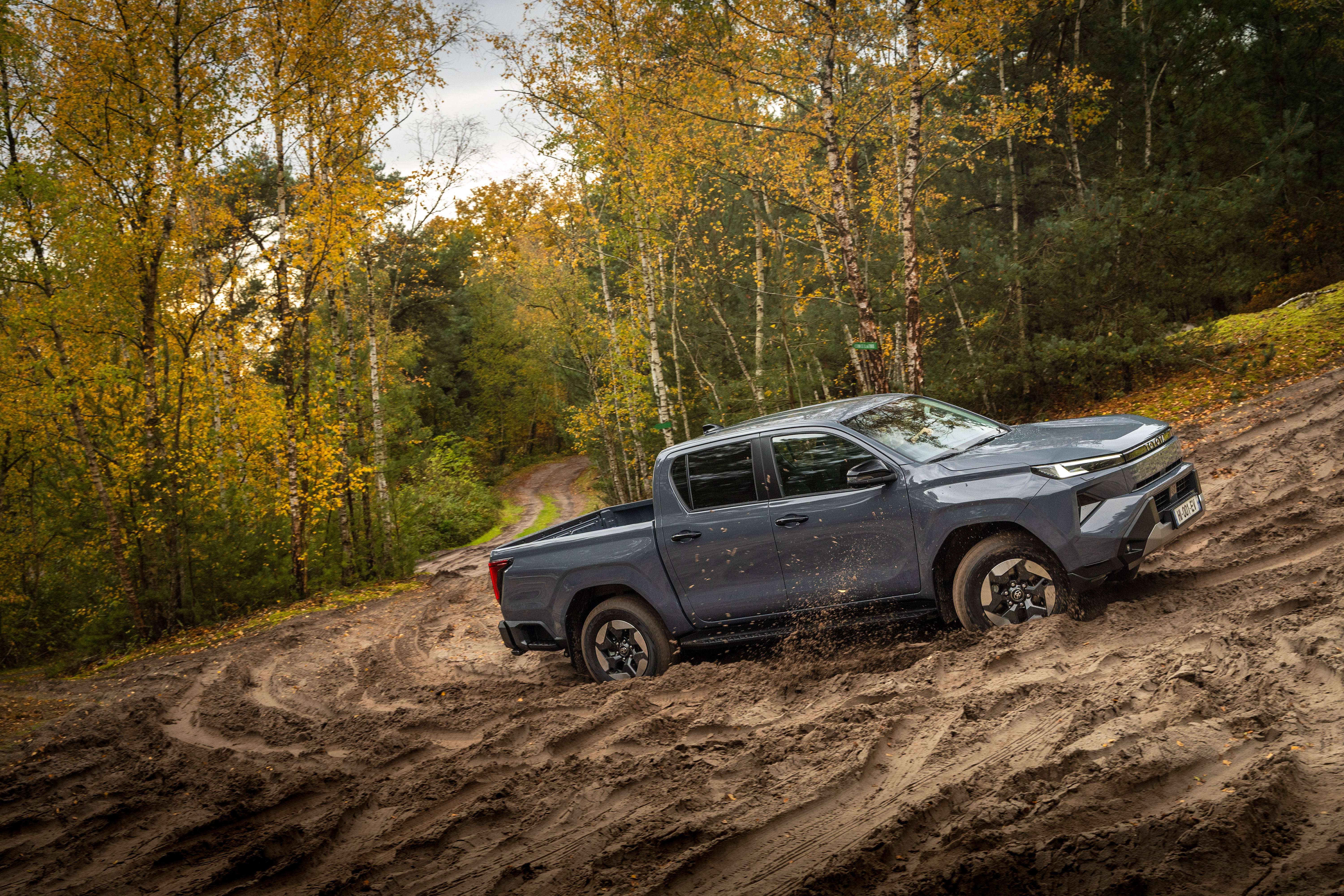 Toyota Hilux BEV