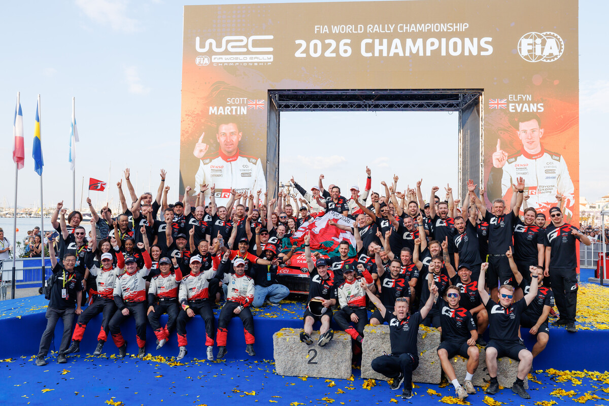 Evans und Martin holen mit Toyota Gazoo Racing den Weltmeistertitel<br>
Toyota Gazoo Racing World Rally Team gewinnt zum siebten Mal in acht Jahren die Fahrerkrone